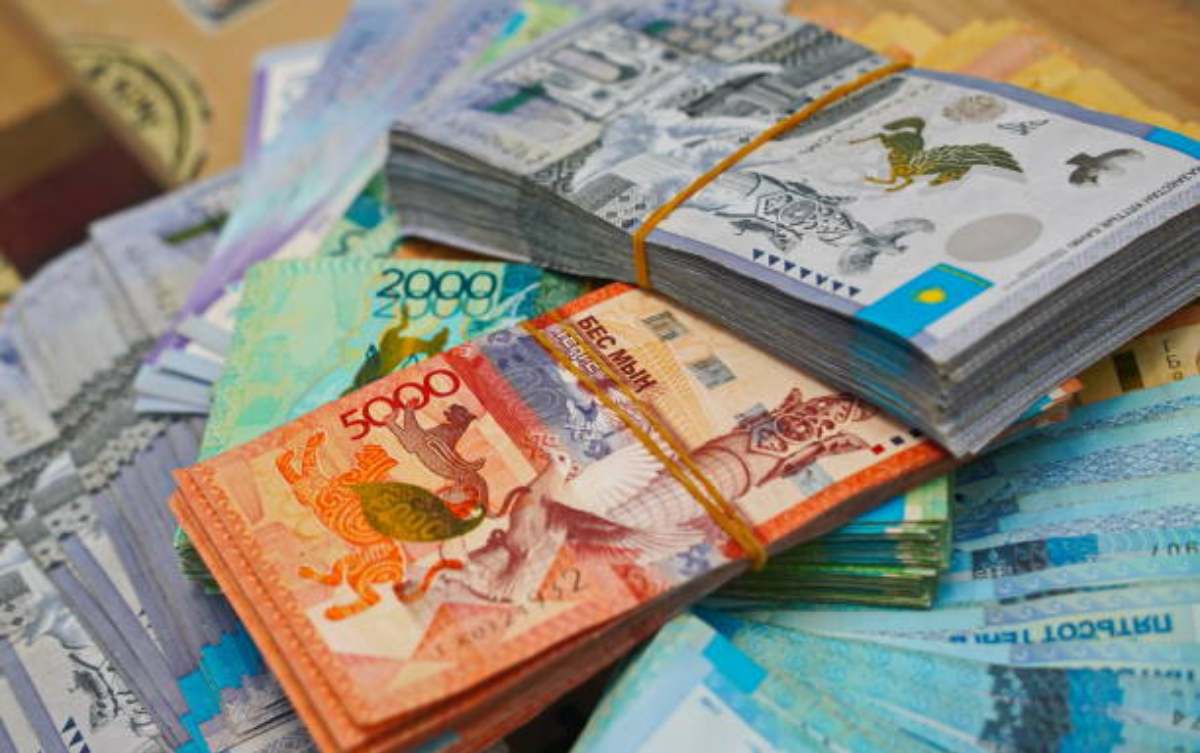 Теңге бағамын сақтап қалу үшін бір күнде 125,6 миллион доллар жұмсалды