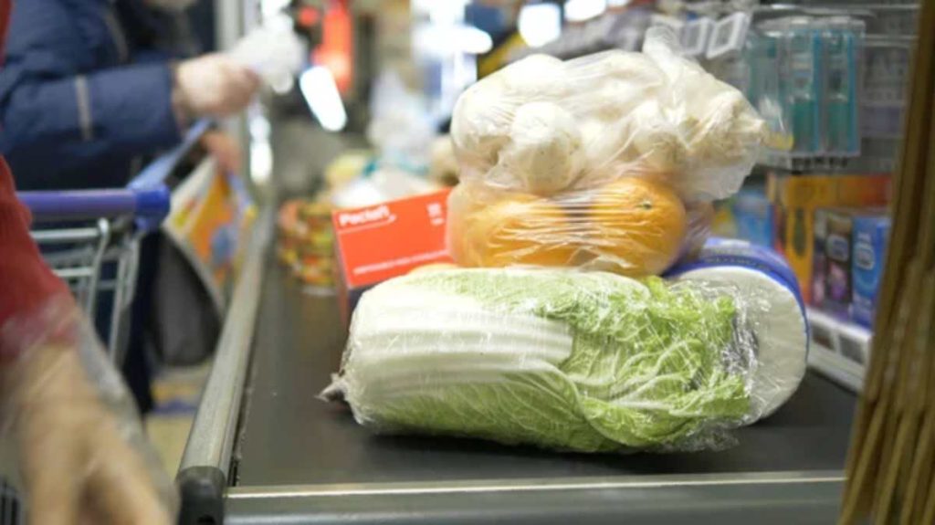 "Қатаң бақылауға алуы керек" - Бектенов азық-түлік бағасының өсуі туралы