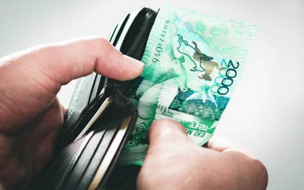 Қазақстанда зейнетақы мен жәрдемақы алу қиындайды