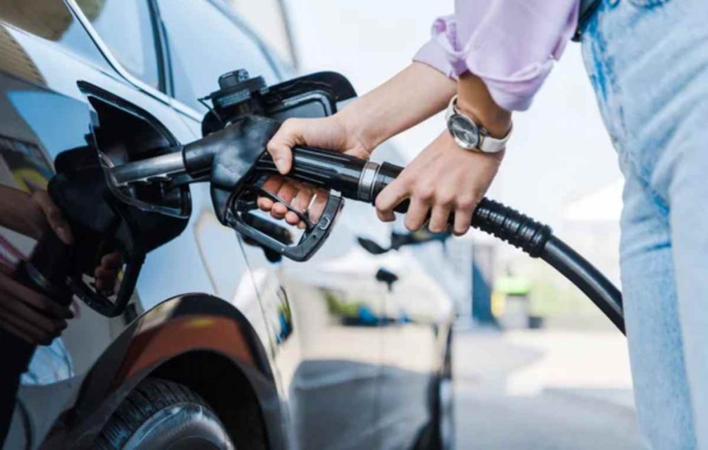 2026 жылы бензин бағасы өсе ме: Министр мәлімдеме жасады