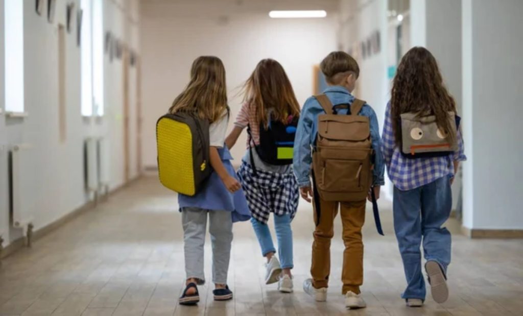 Қазақстанда оқушылар күзгі каникул кезінде қанша күн демалады?