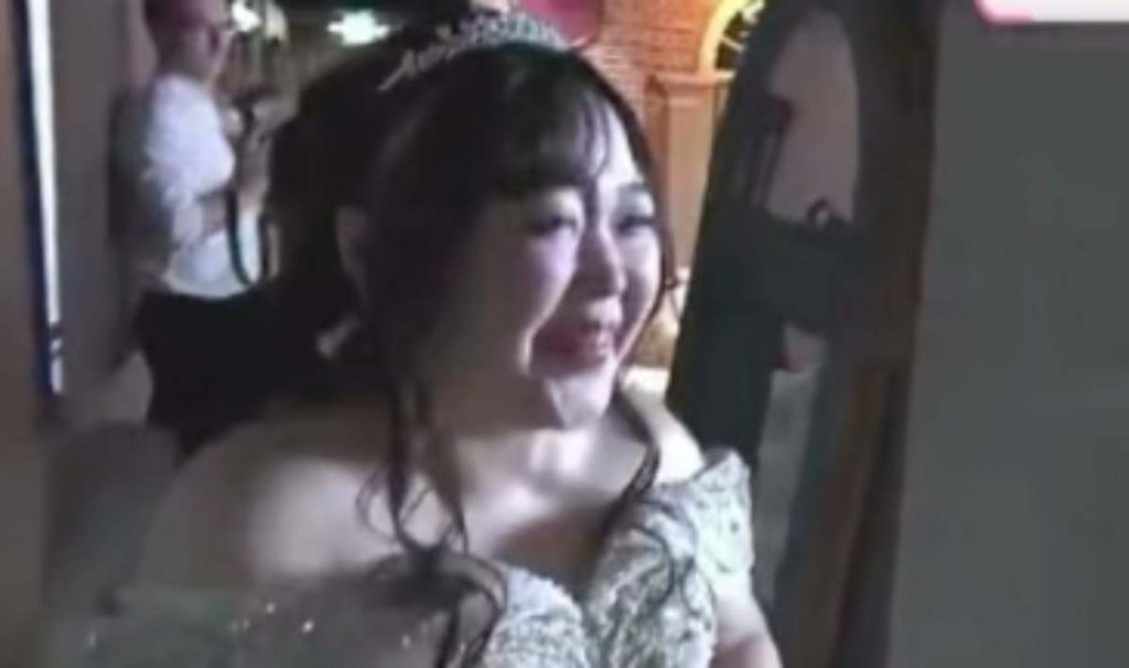 Жапониялық әйел ChatGPT-ге тұрмысқа шыққан