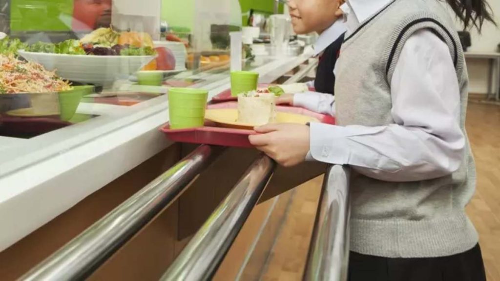 Жамбыл облысында 12 оқушы тамақтан уланып қалды