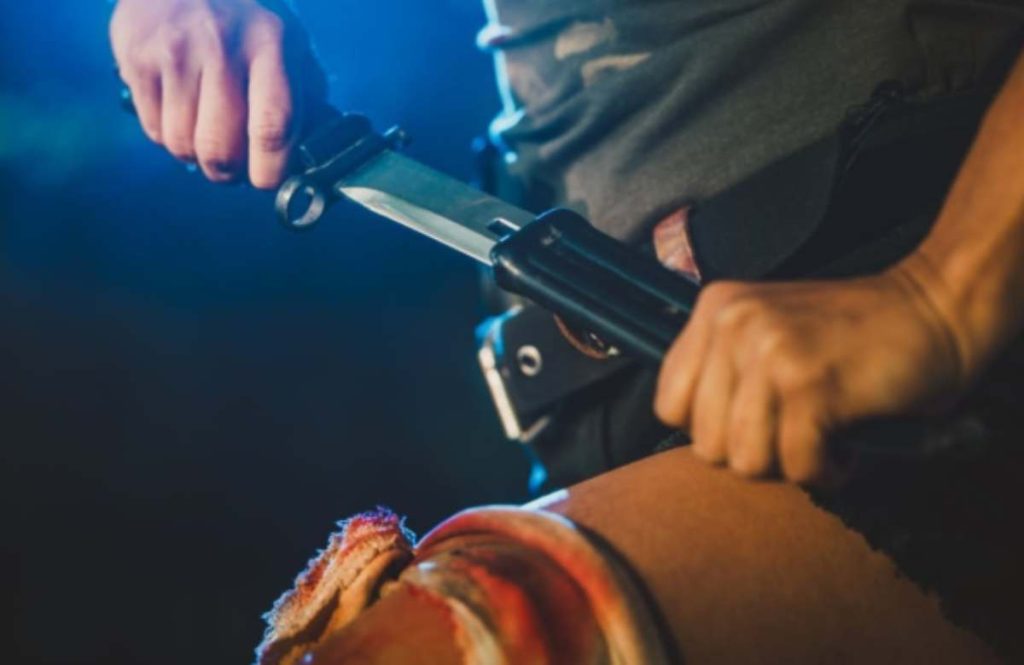 Атырауда боди-массажист клиентін пышақтап өлтірді