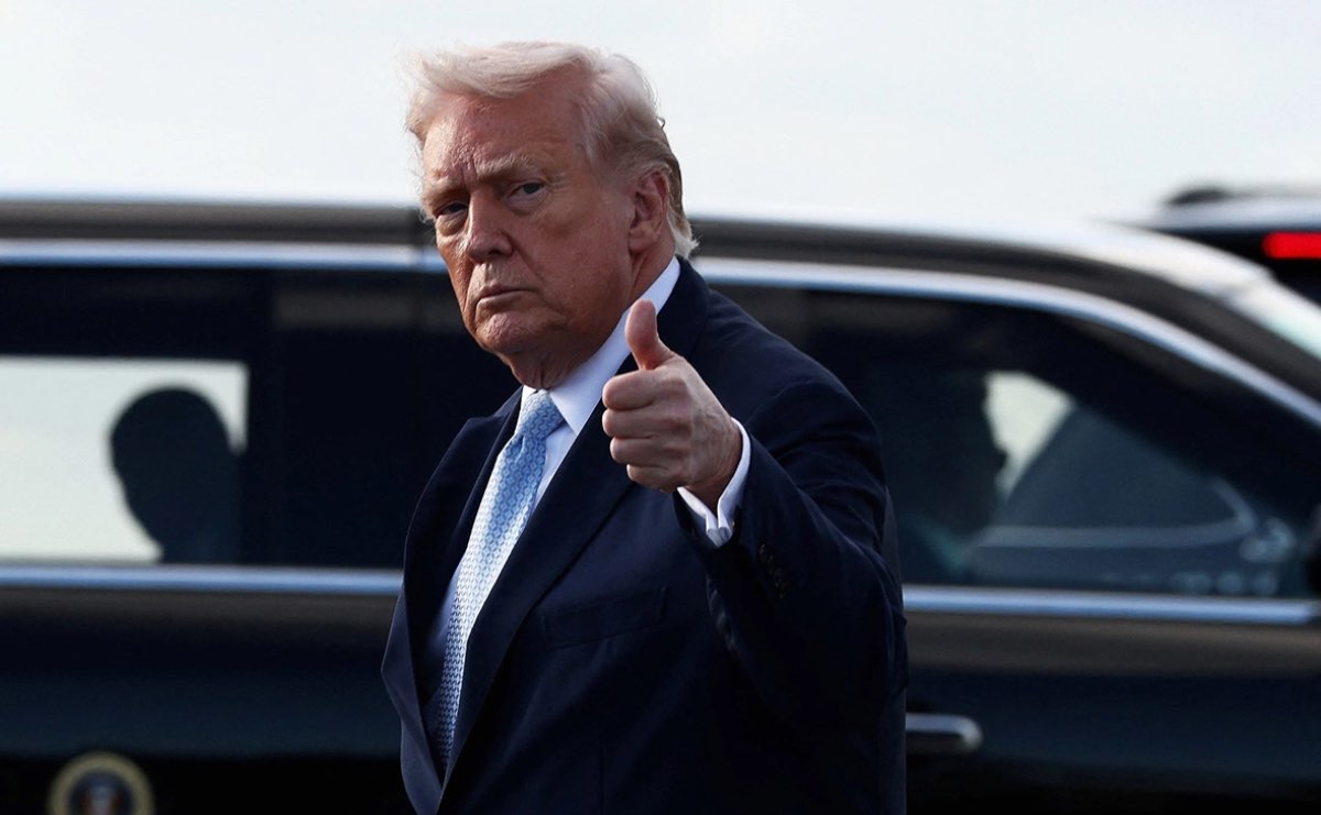 Трамп: АҚШ пен Иран арасында келіссөздер өтті