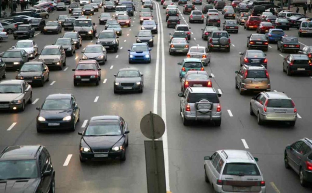 Қазақстанда бүгіннен бастап көлік салығын төлемегендерге өсімпұл қосылады